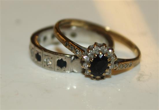Sapphire and diamond ring, half eternity ring(-)